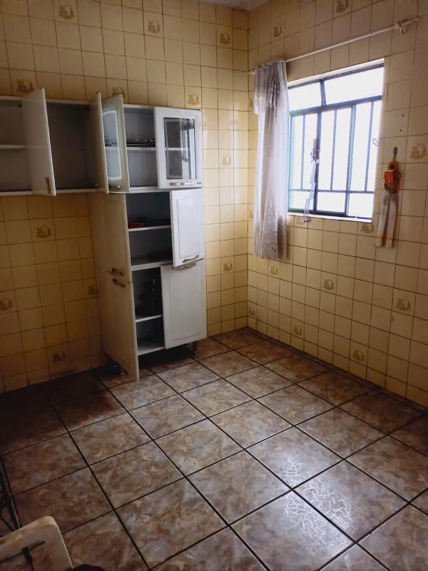 Casa, Conjunto Água Branca, 4 Quartos, 5 Vagas, 1 Suíte