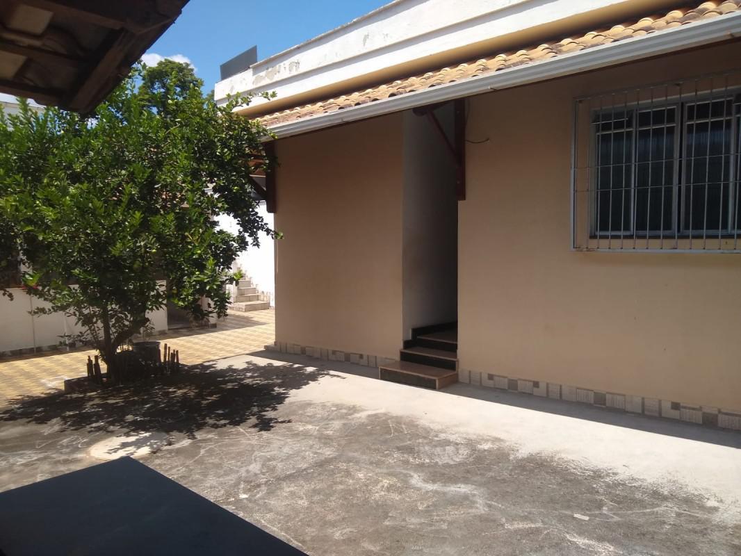 Casa, Santa Terezinha, 5 Quartos, 3 Vagas, 1 Suíte