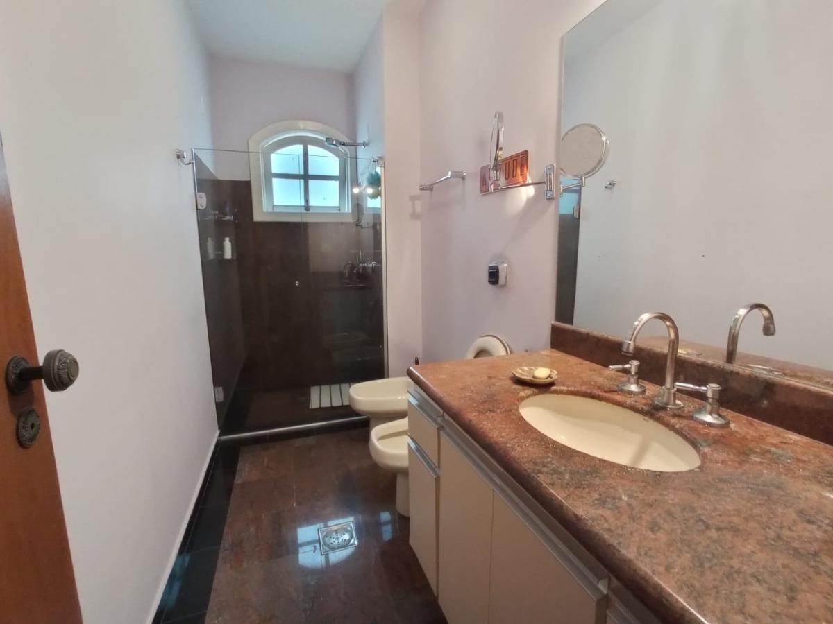 Casa, Buritis, 4 Quartos, 3 Vagas, 2 Suítes