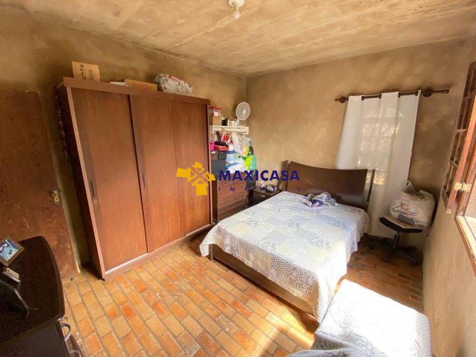 Casa, Trevo, 3 Quartos, 6 Vagas, 1 Suíte