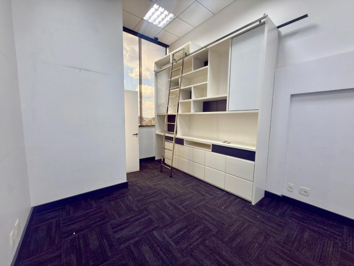 Sala, São José, 0 Quarto, 1 Vaga