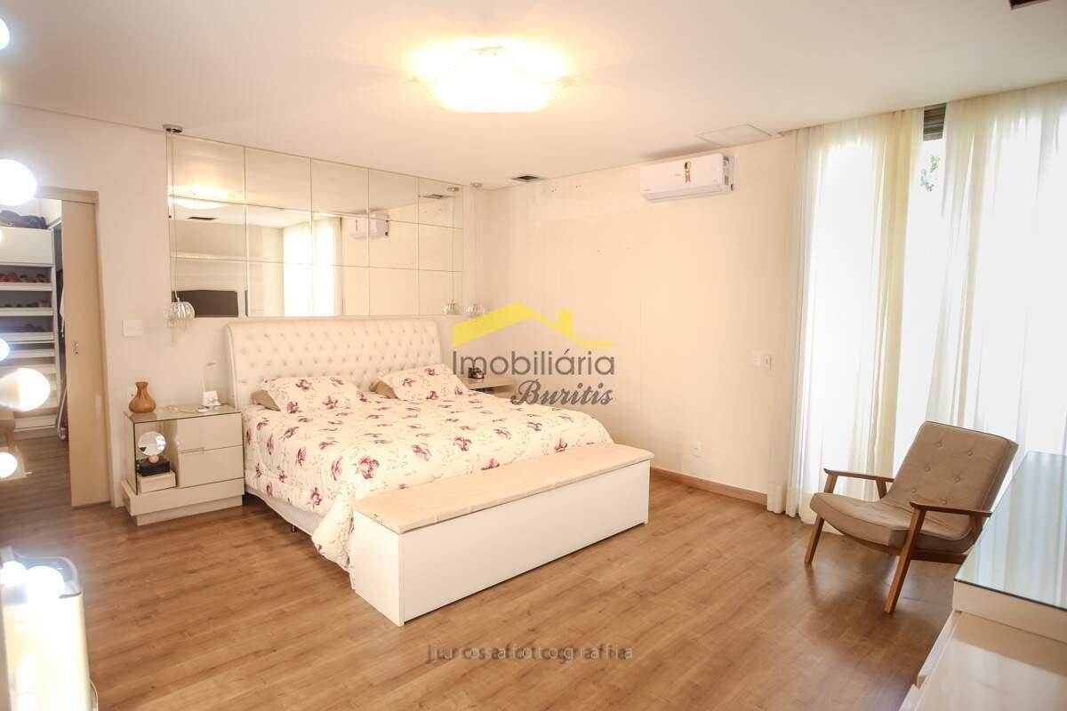 Casa, Buritis, 4 Quartos, 5 Vagas, 4 Suítes