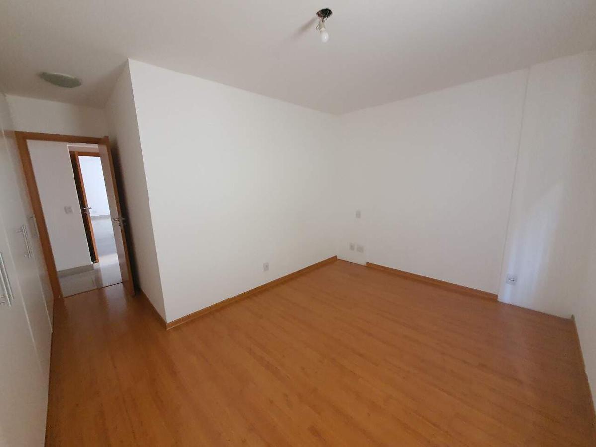 Apartamento, Funcionários, 4 Quartos, 3 Vagas, 1 Suíte