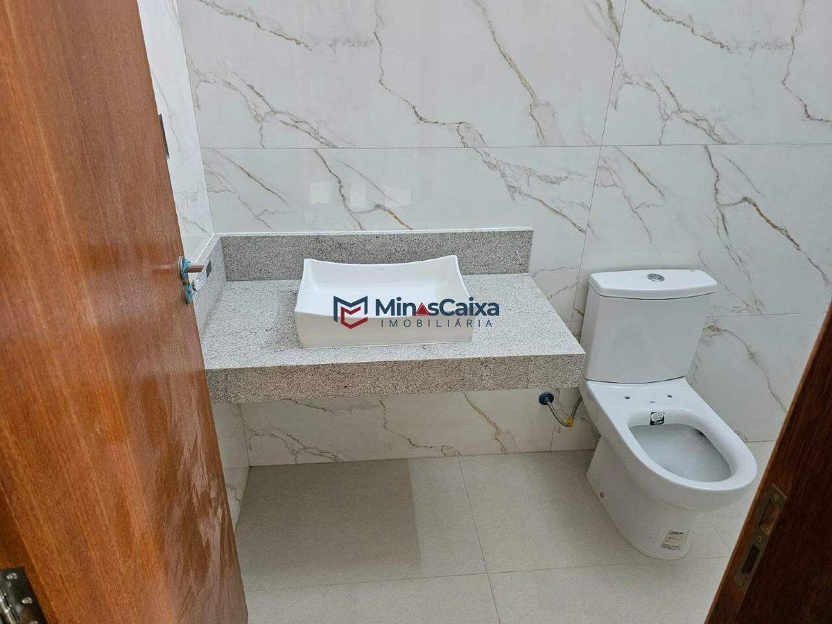 Casa, Quitandinha, 3 Quartos, 1 Vaga, 1 Suíte
