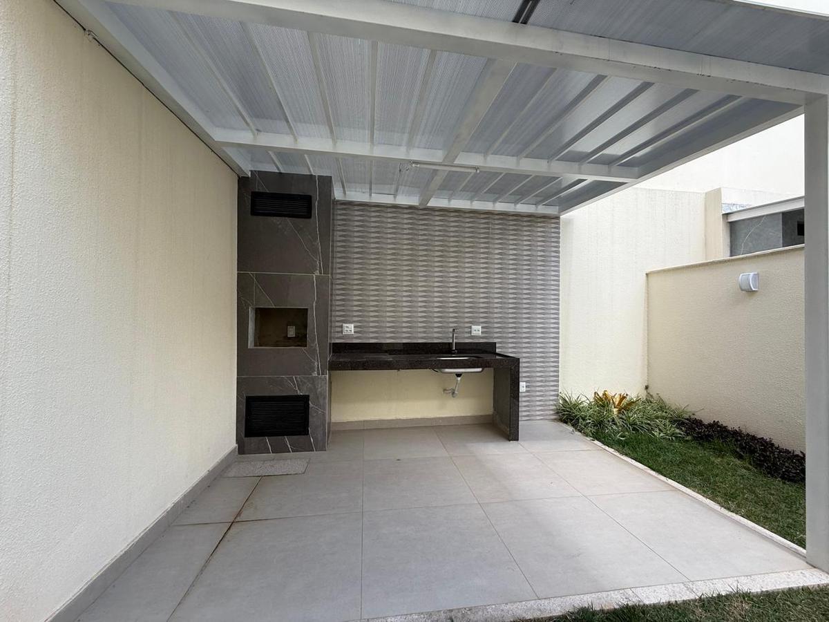 Casa, Nova Floresta, 4 Quartos, 3 Vagas, 2 Suítes