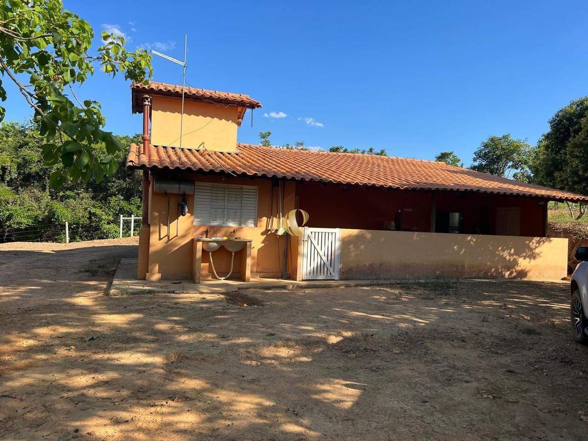 Fazenda, Zona Rural, 2 Quartos, 0 Vaga
