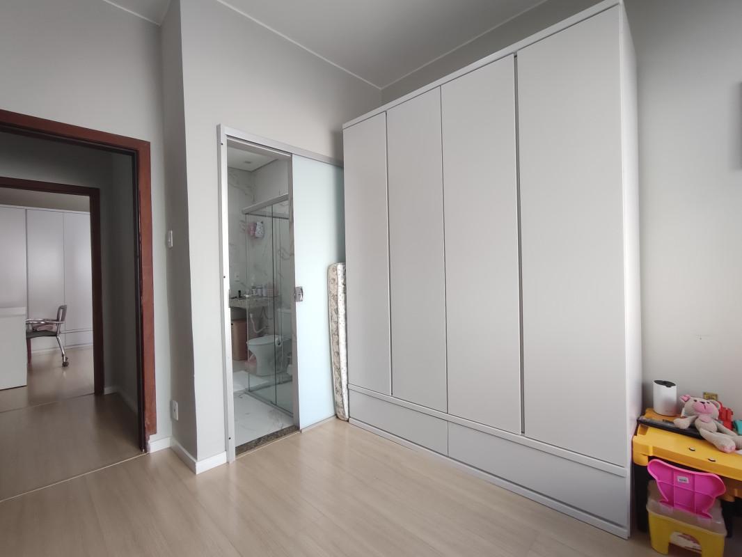 Casa, Nova Suíssa, 4 Quartos, 5 Vagas, 4 Suítes