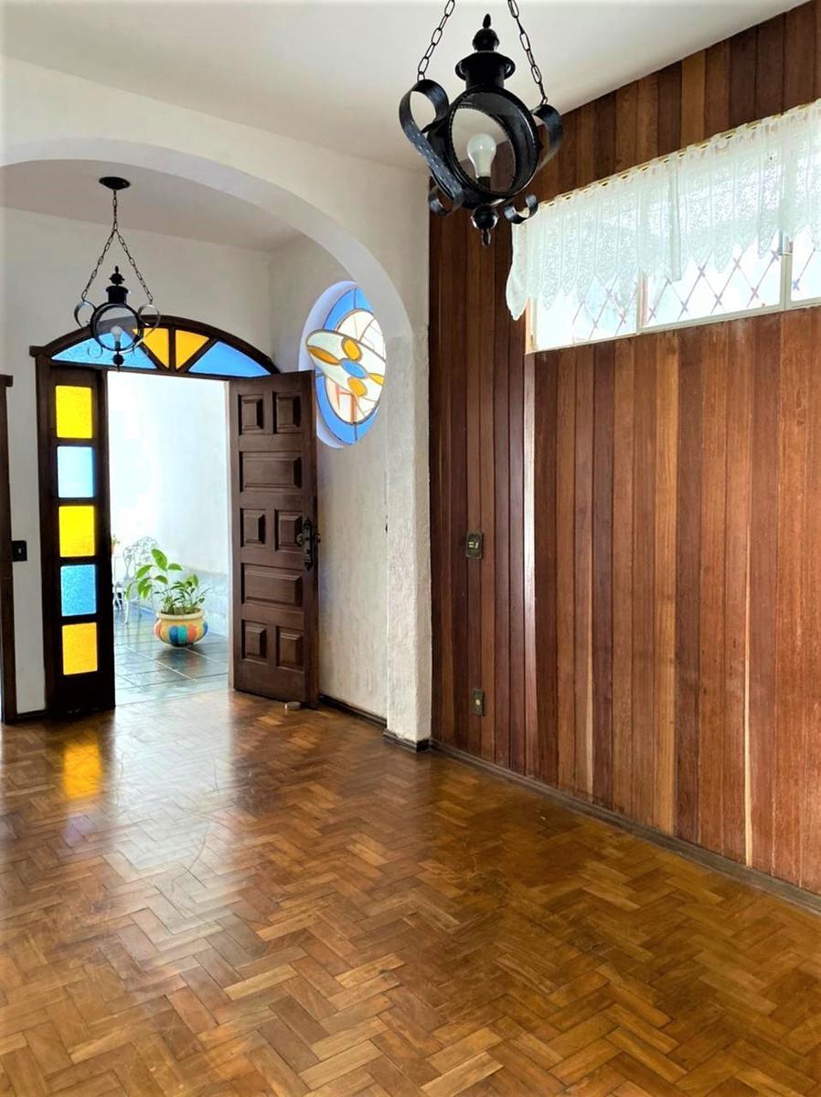 Casa, Sagrada Família, 3 Quartos, 5 Vagas, 1 Suíte