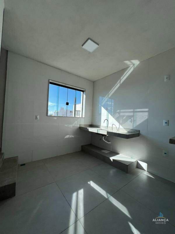 Apartamento, Centro, 2 Quartos, 0 Vaga