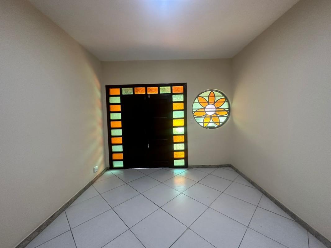 Casa, Santa Efigênia, 4 Quartos, 5 Vagas