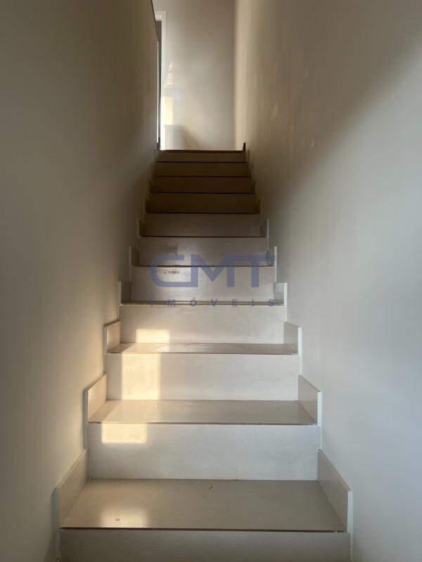 Casa, Estoril, 3 Quartos, 2 Vagas, 1 Suíte