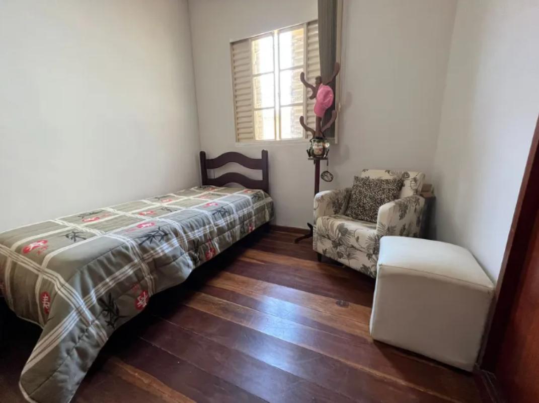 Casa, Planalto, 3 Quartos, 3 Vagas, 1 Suíte