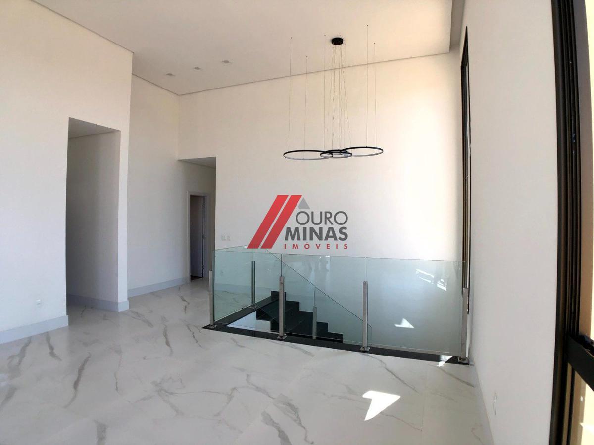 Casa, Centro, 4 Quartos, 4 Vagas, 2 Suítes