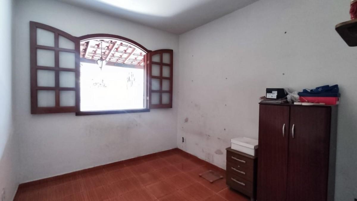 Andar, Teixeira Dias, 0 Quarto, 0 Vaga