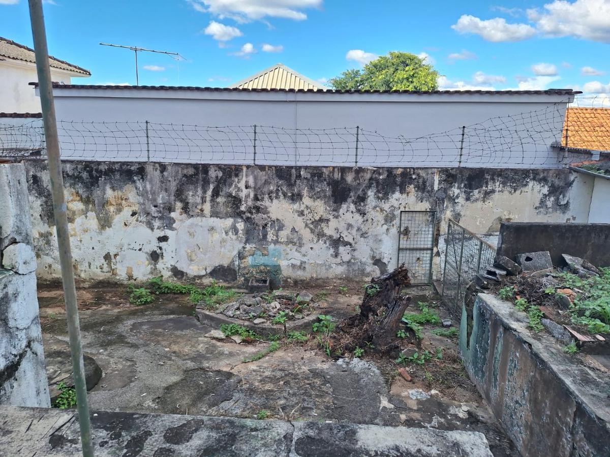 Casa, Centro, 6 Quartos, 1 Vaga, 1 Suíte
