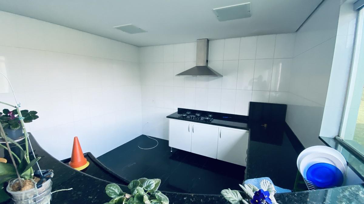 Casa, São Luiz (pampulha), 4 Quartos, 6 Vagas, 1 Suíte