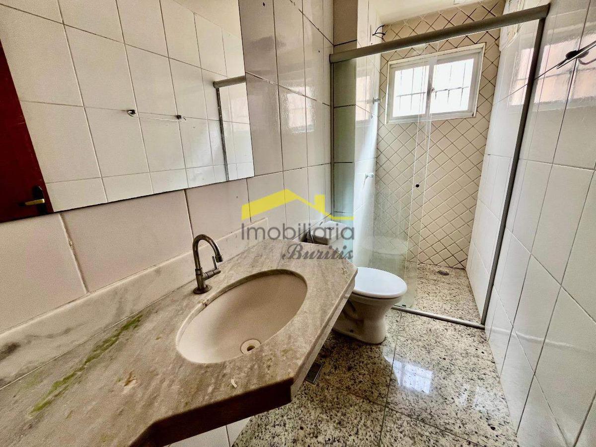 Casa, Buritis, 3 Quartos, 1 Vaga, 1 Suíte
