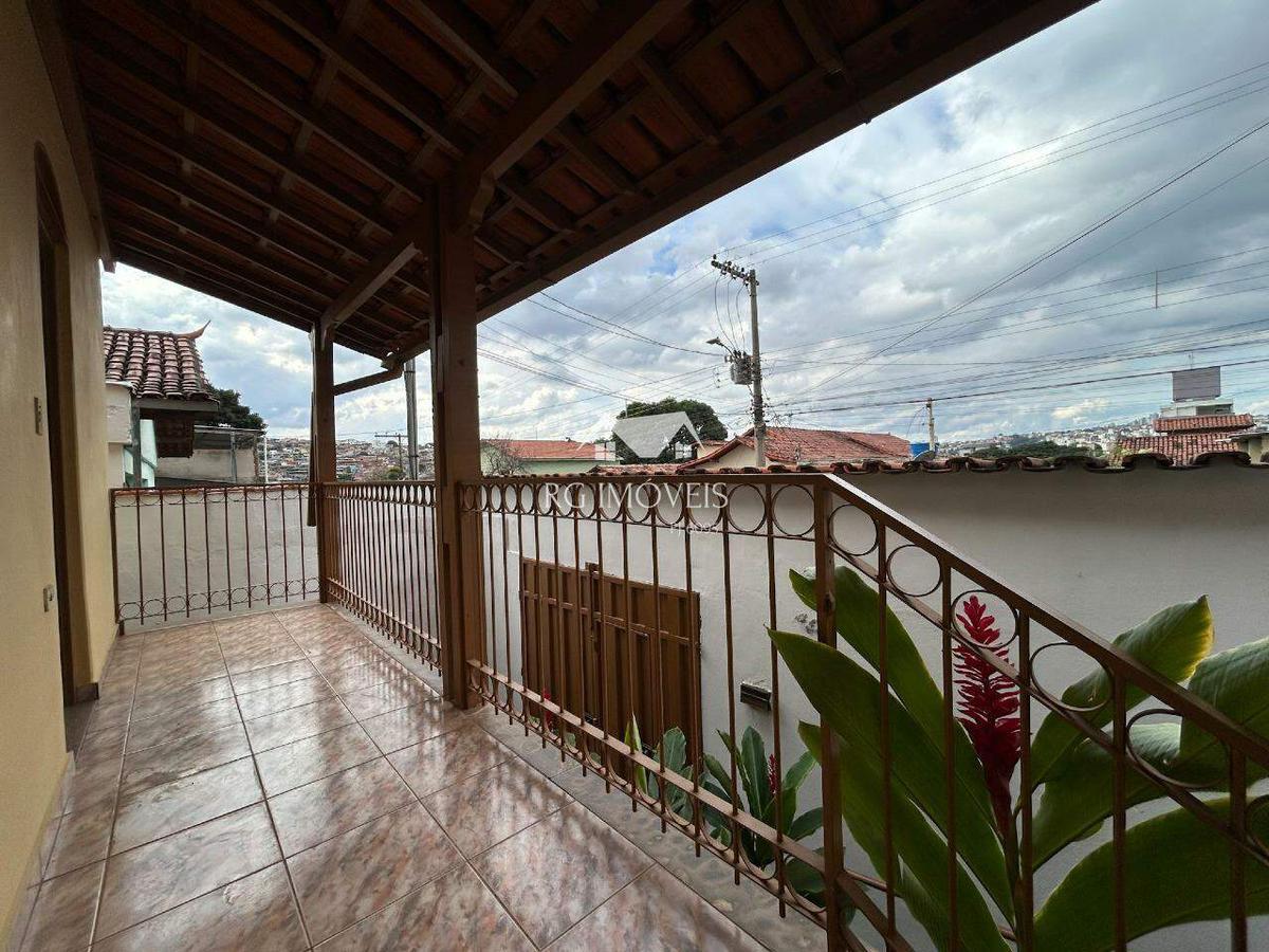 Casa, Betânia, 3 Quartos, 2 Vagas, 1 Suíte