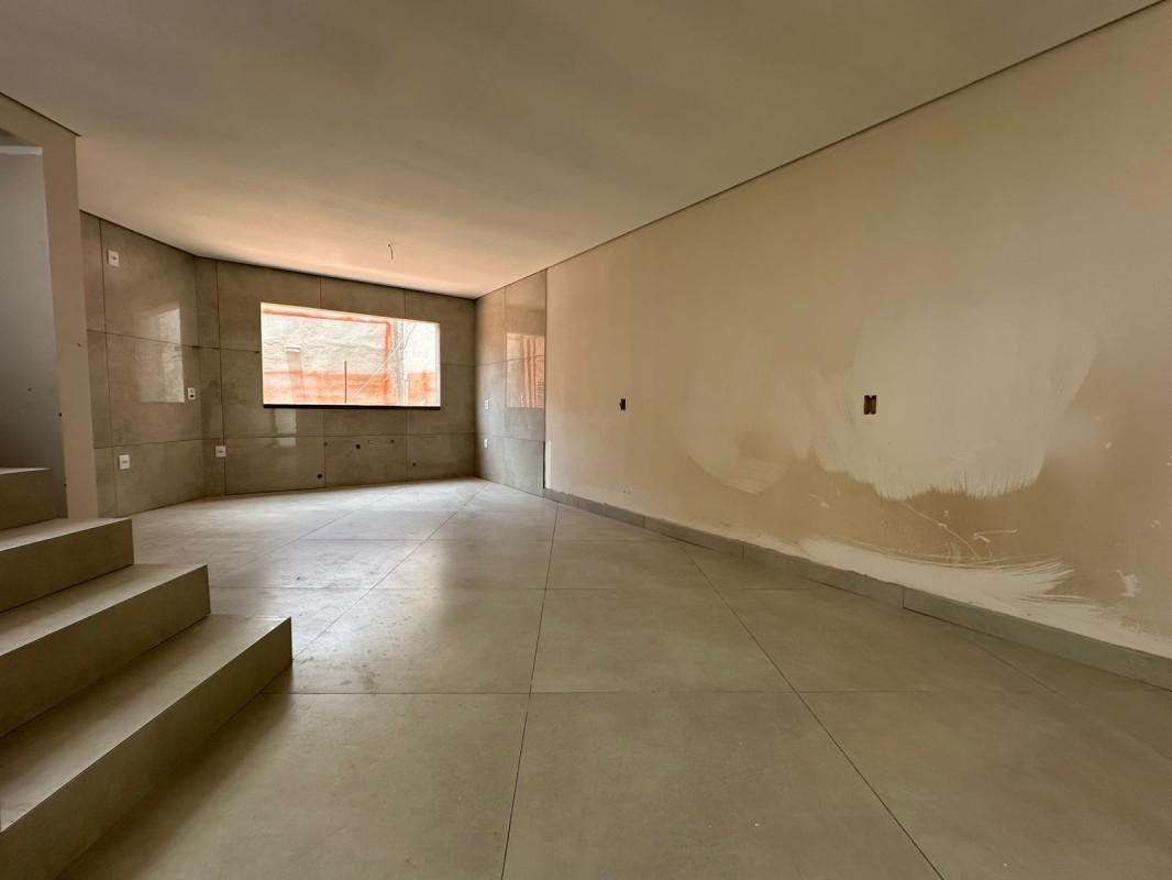 Casa, Monte Verde, 3 Quartos, 2 Vagas, 1 Suíte