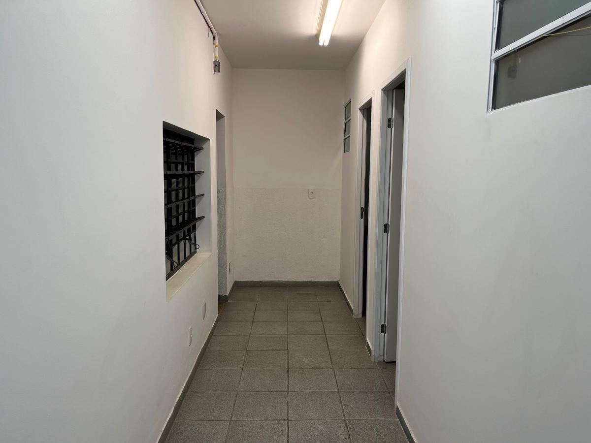 Prédio, Floresta, 0 Quarto, 0 Vaga