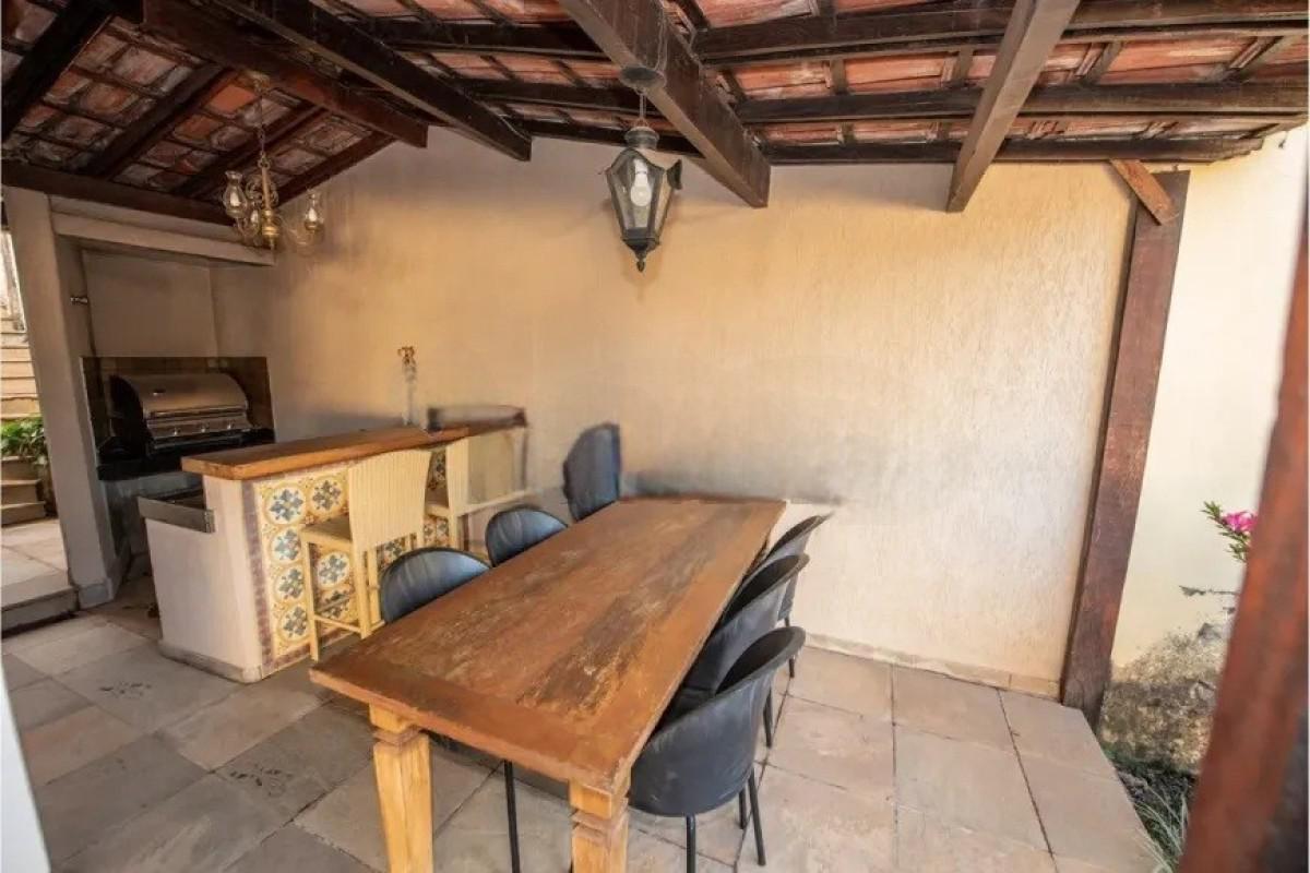 Casa, Mangabeiras, 4 Quartos, 4 Vagas, 1 Suíte