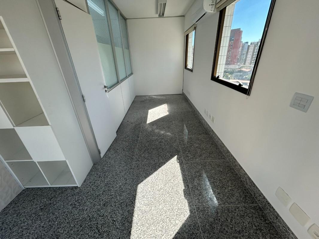 Sala, Savassi, 0 Quarto, 2 Vagas