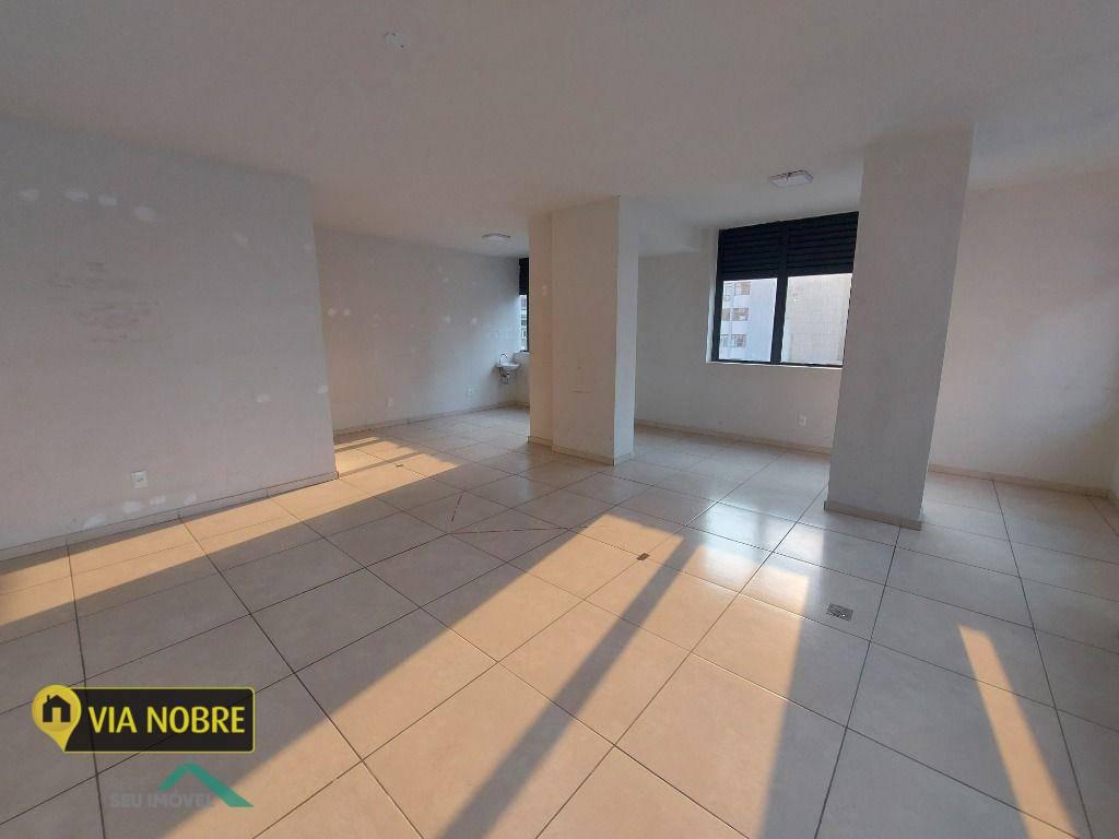 Sala, Funcionários