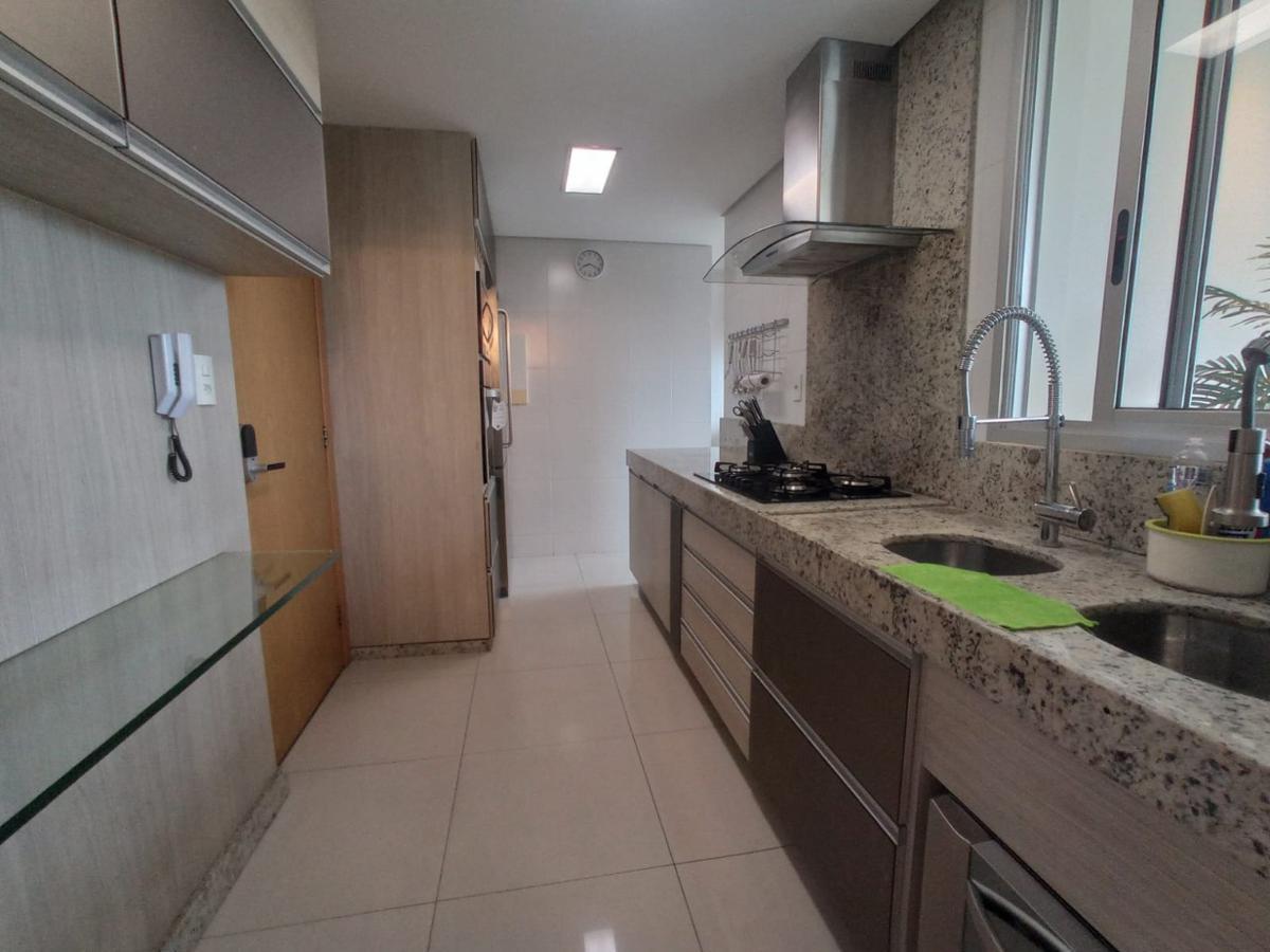 Apartamento, Vila Nova Vista, 4 Quartos, 2 Vagas, 1 Suíte