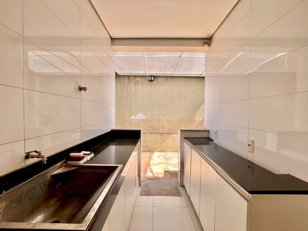 Casa, Trevo, 4 Quartos, 4 Vagas, 2 Suítes
