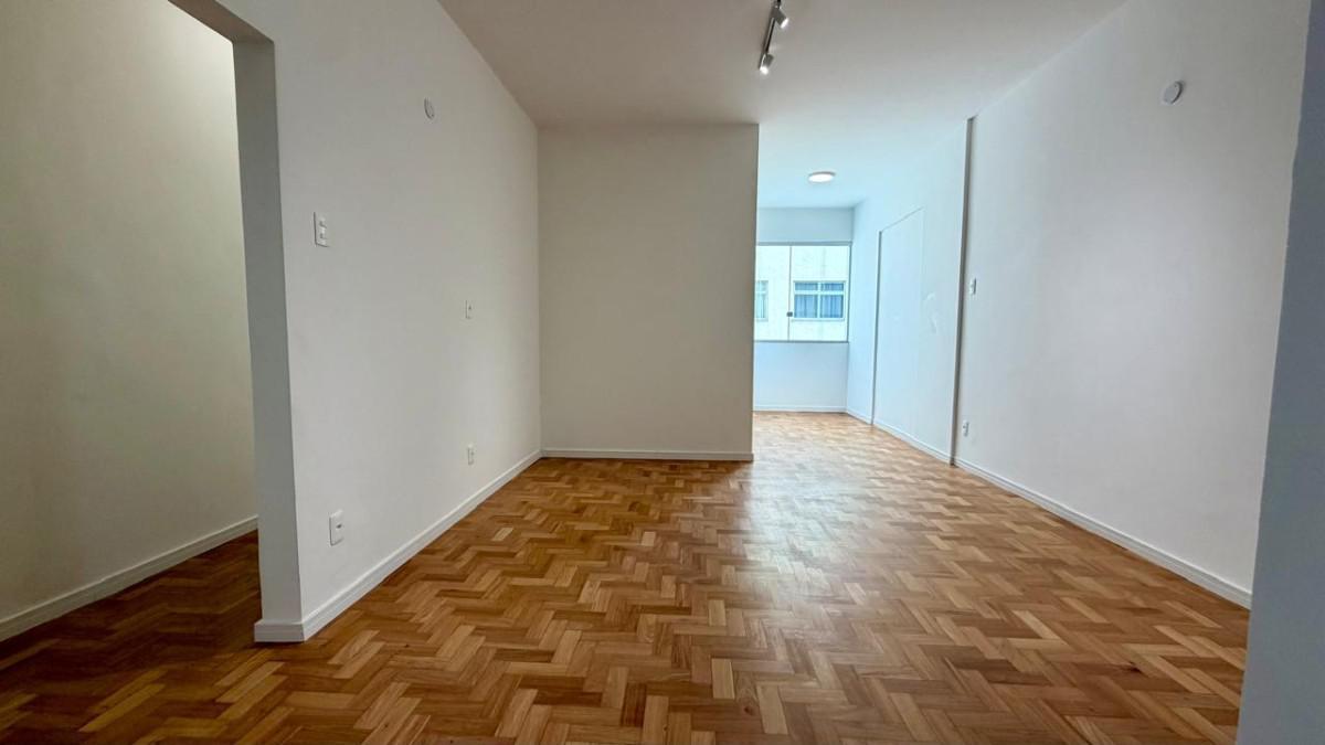 Apartamento, Centro, 3 Quartos, 0 Vaga, 1 Suíte