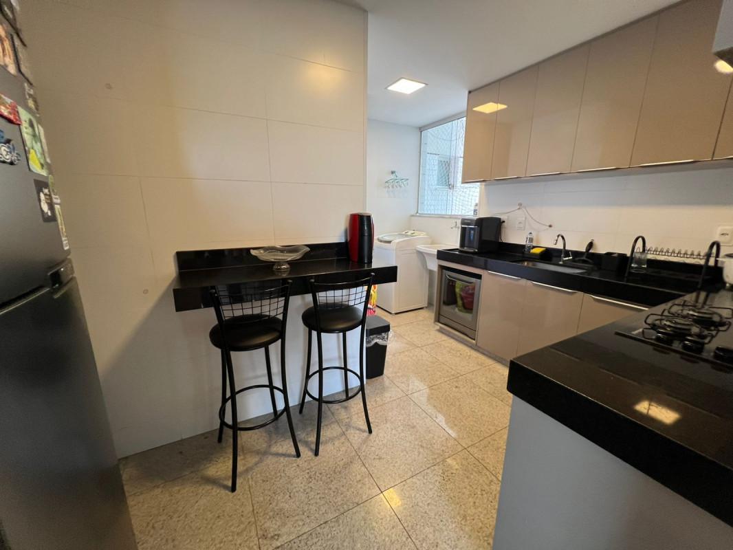 Apartamento, Sagrada Família, 3 Quartos, 2 Vagas, 1 Suíte