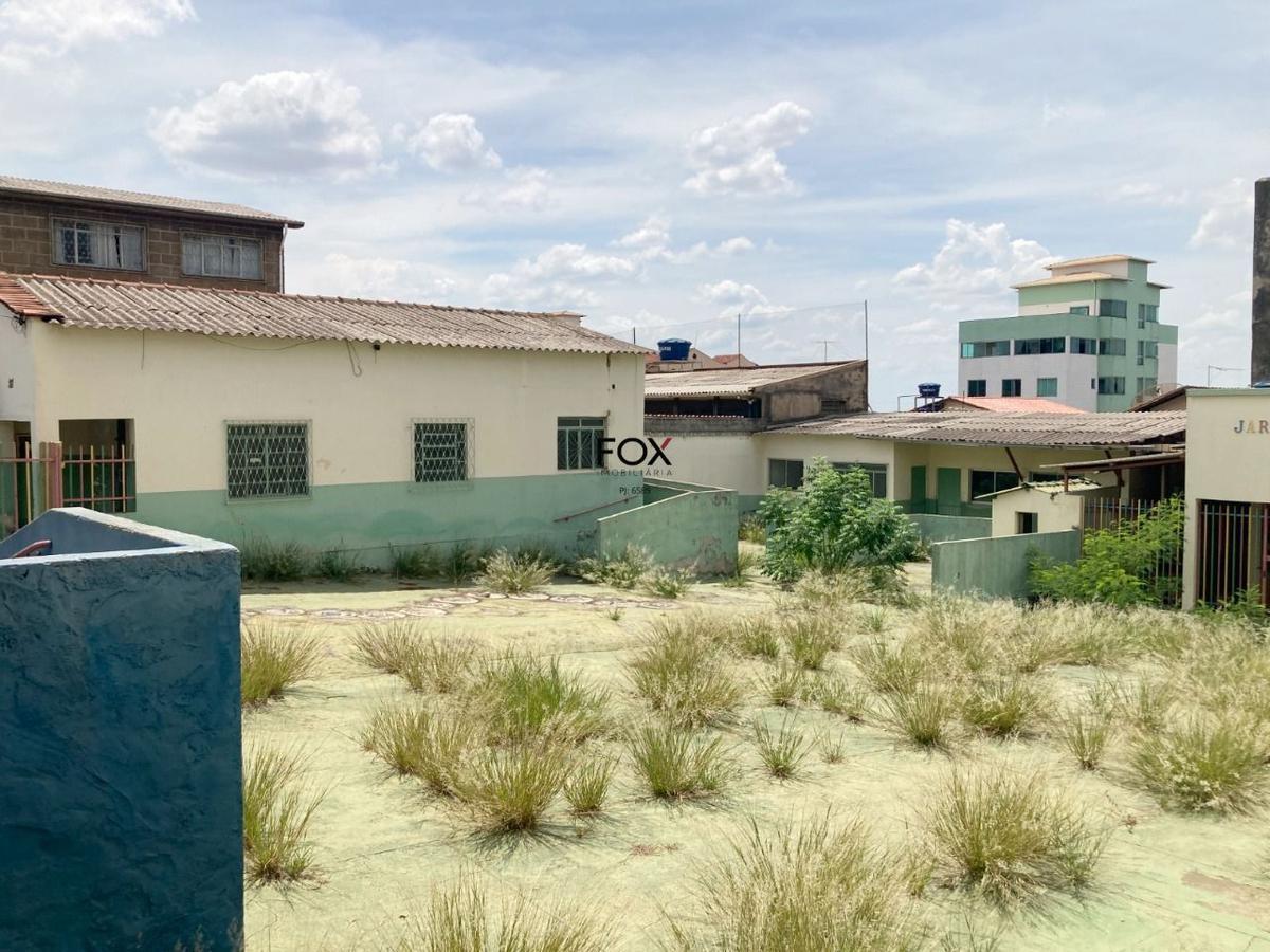 Lote, Das Industrias I (barreiro), 0 Quarto, 0 Vaga