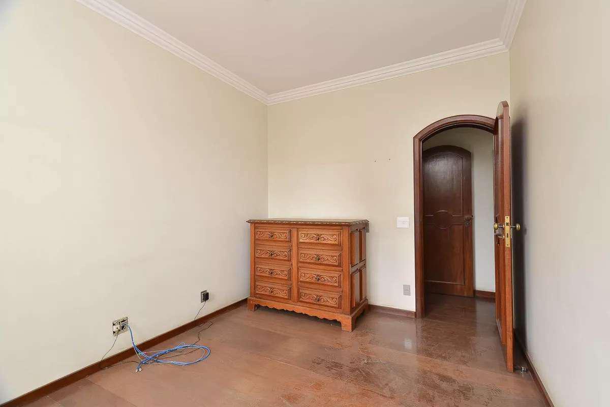 Apartamento, Funcionários, 4 Quartos, 3 Vagas, 2 Suítes
