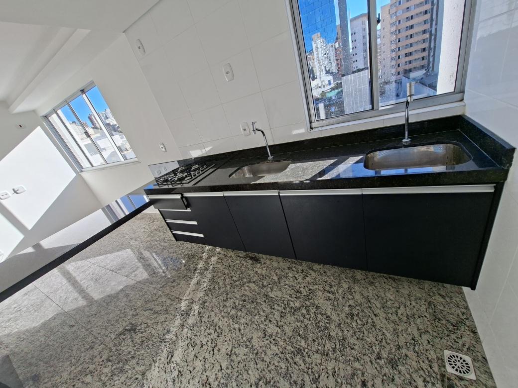 Apartamento, Funcionários, 2 Quartos, 2 Vagas, 1 Suíte