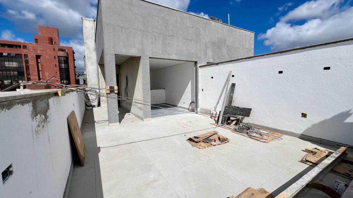 Cobertura, Santa Efigênia, 2 Quartos, 2 Vagas, 1 Suíte