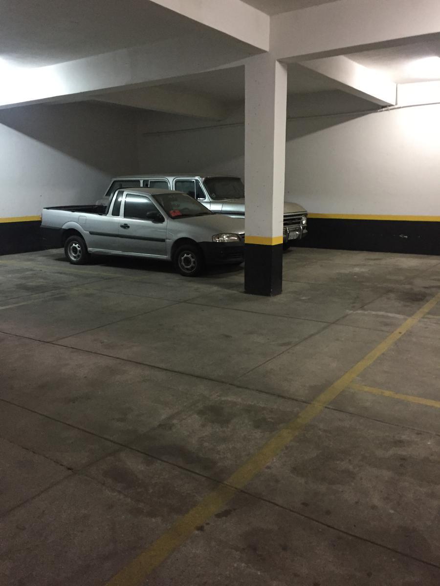 Lote, Planalto, 0 Quarto, 16 Vagas