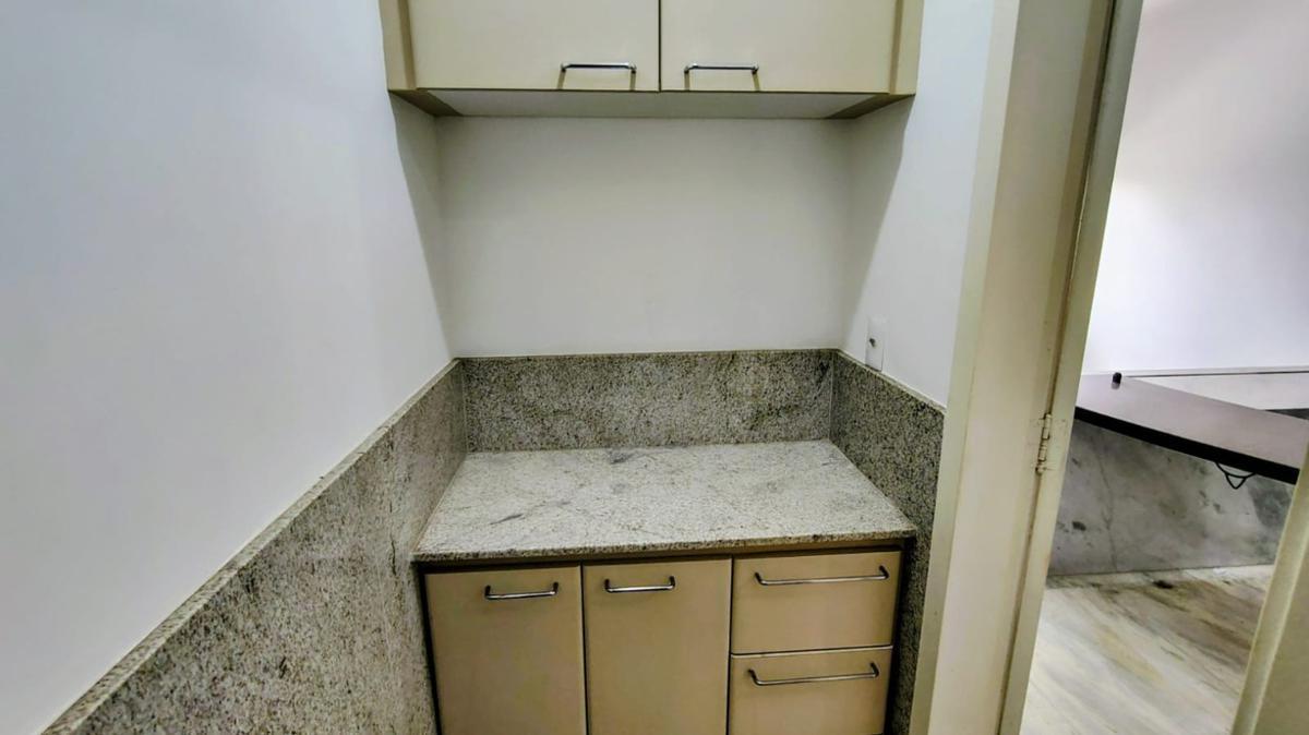 Sala, Santa Efigênia, 0 Quarto, 2 Vagas