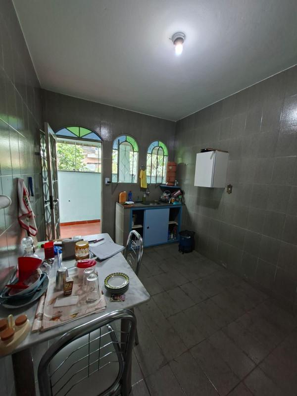 Casa, Novo Santa Cecília (barreiro), 4 Quartos, 8 Vagas