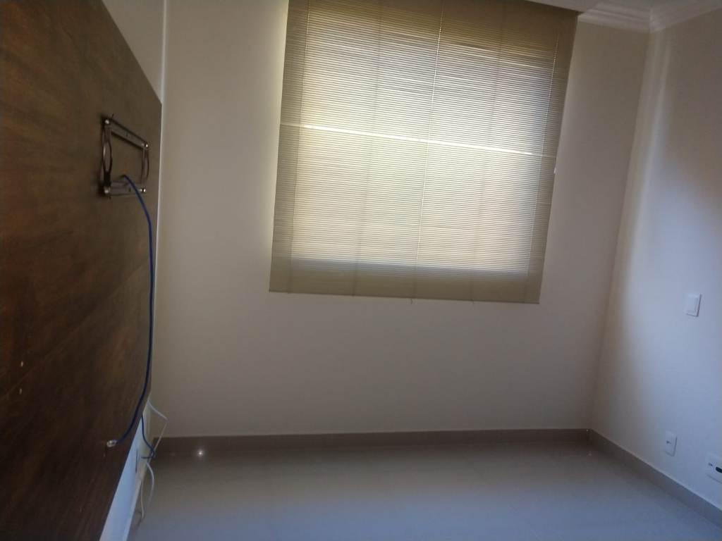 Casa, Trevo, 3 Quartos, 4 Vagas, 2 Suítes