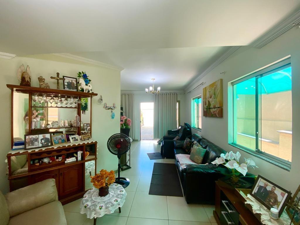 Casa, Arvoredo, 3 Quartos, 4 Vagas, 1 Suíte