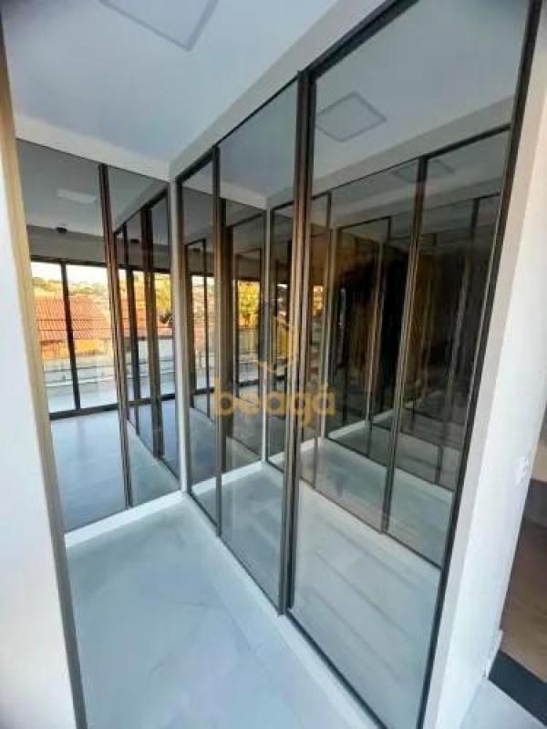 Casa, Industrial, 4 Quartos, 5 Vagas, 1 Suíte