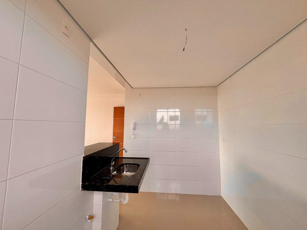 Apartamento, Serrano, 2 Quartos, 1 Vaga