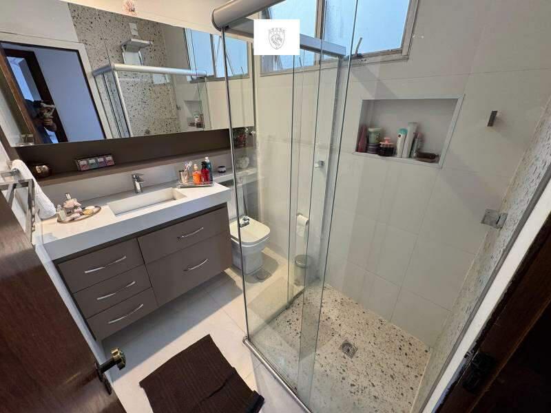 Apartamento, Sagrada Família, 3 Quartos, 1 Vaga, 1 Suíte
