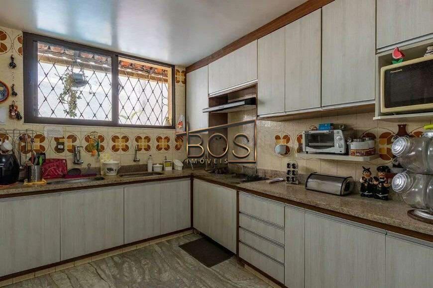 Casa, Mangabeiras, 5 Quartos, 0 Vaga, 1 Suíte