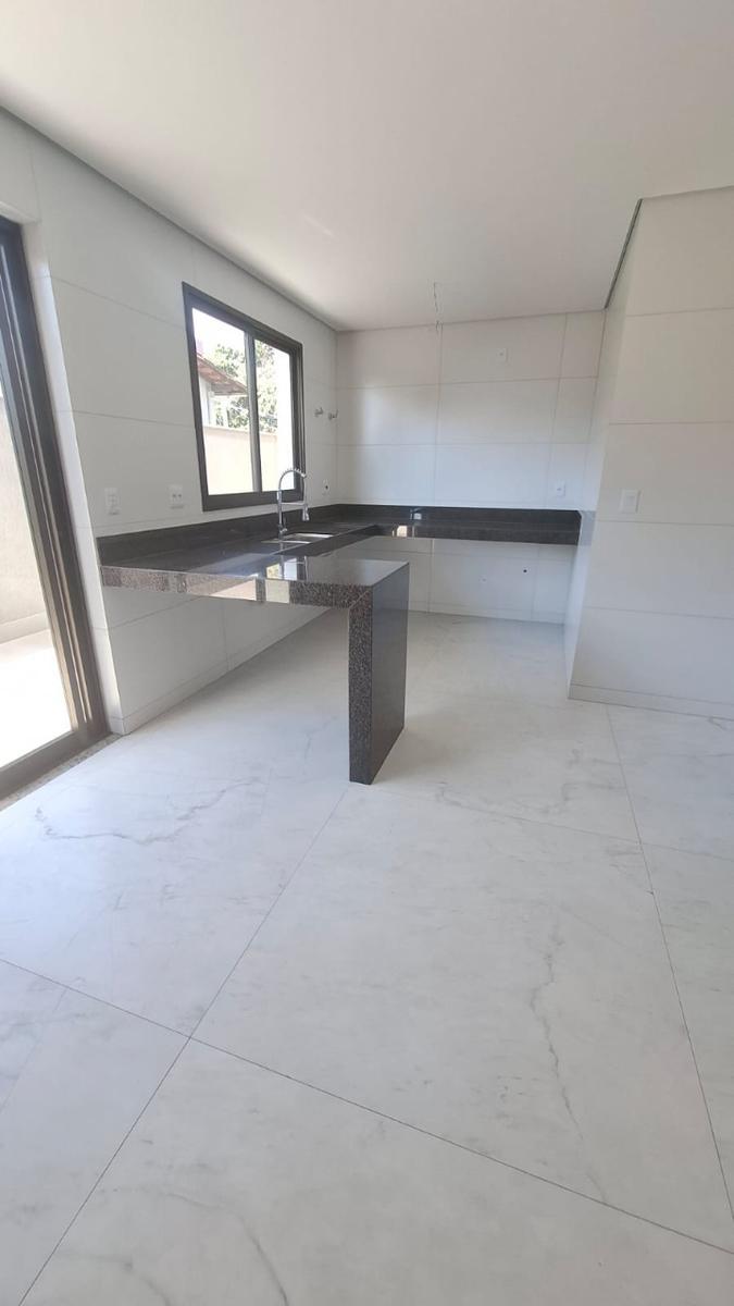 Apartamento, Jaraguá, 4 Quartos, 3 Vagas, 2 Suítes
