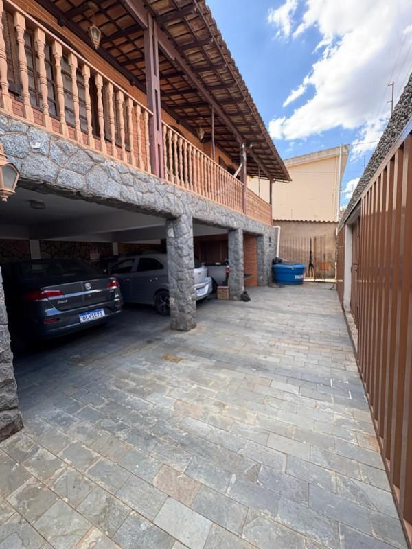 Casa, Tirol, 3 Quartos, 3 Vagas, 1 Suíte