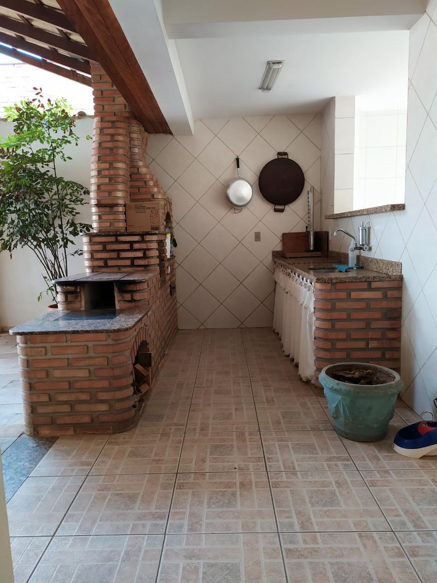 Casa, Sagrada Família, 4 Quartos, 8 Vagas, 4 Suítes