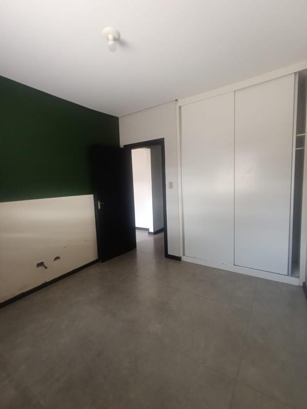 Casa, Centro, 2 Quartos, 2 Vagas, 1 Suíte