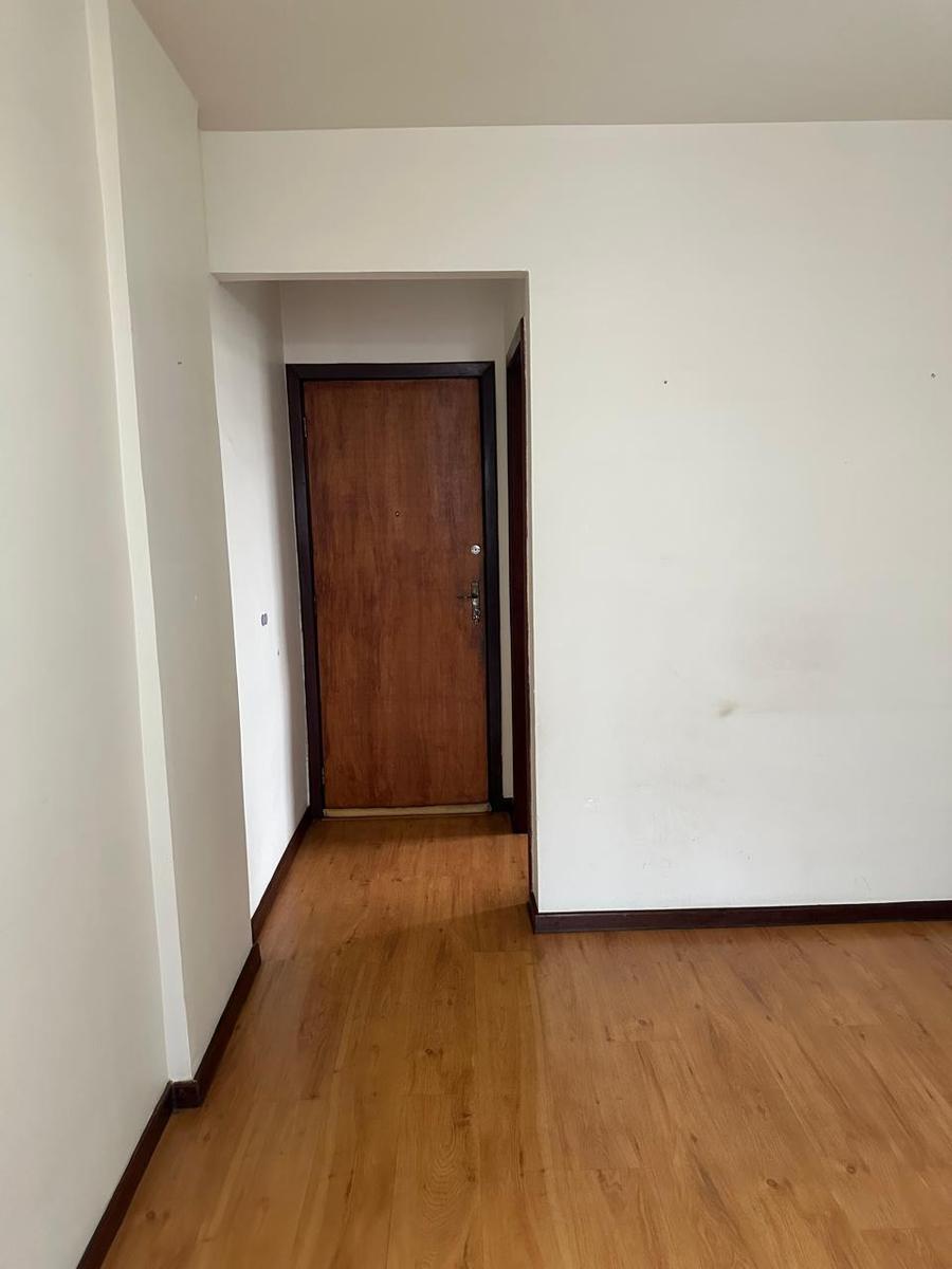 Apartamento, Sagrada Família, 2 Quartos, 1 Vaga, 1 Suíte