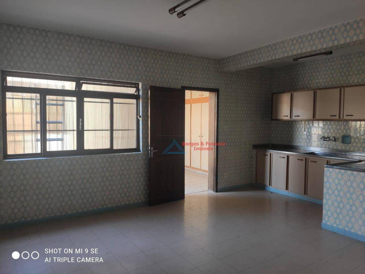Casa, Centro, 5 Quartos, 0 Vaga